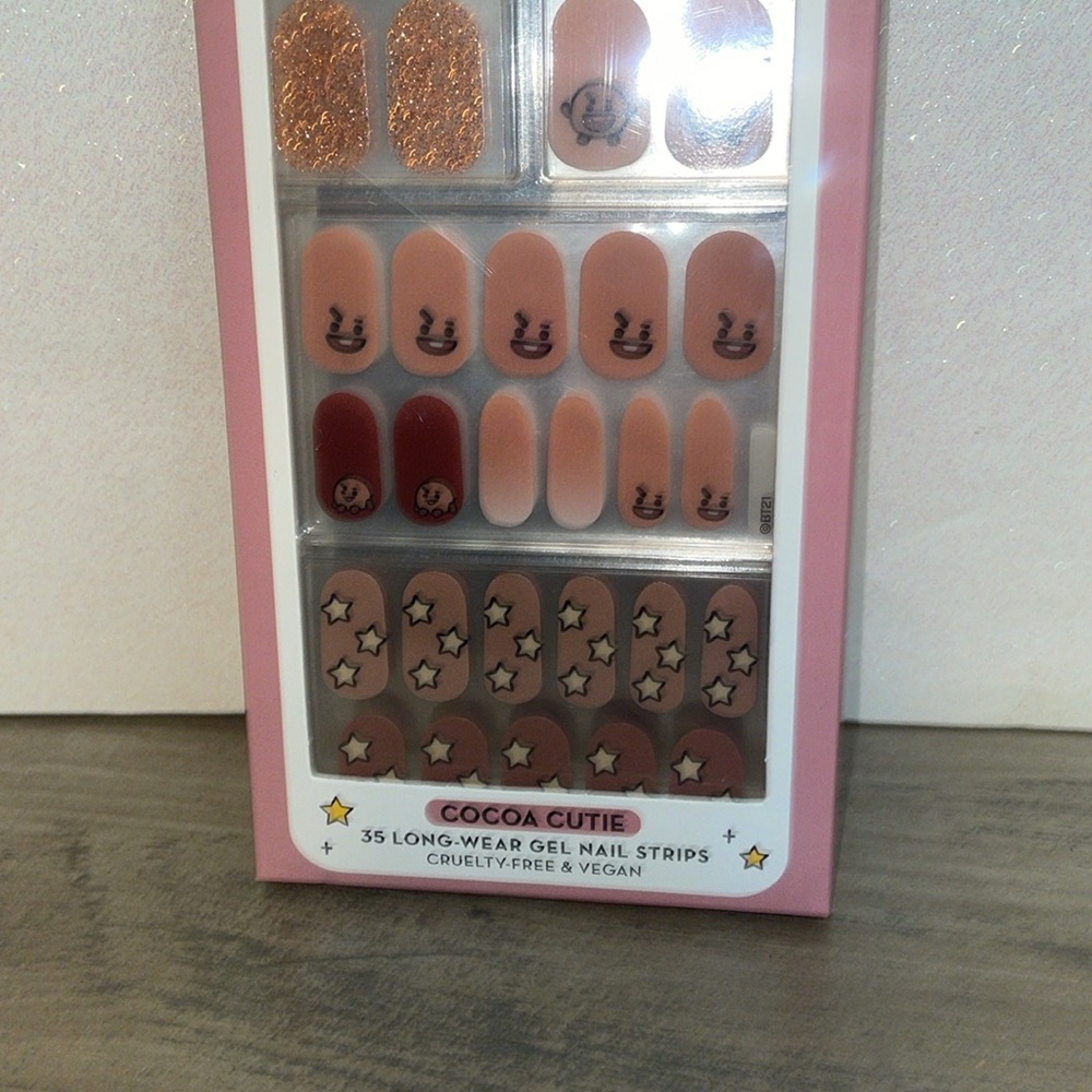 THE CRÈME SHOP BT21: SHOOKY GEL NAIL STRIPS (SET OF 35) - Picture 3 of 4